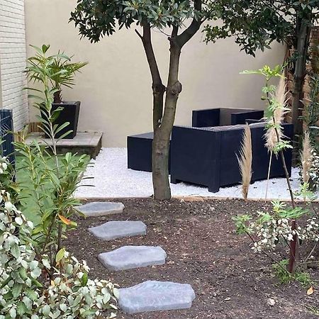 Studio Equipe En Rez De Jardin Villeurbanne Exterior photo